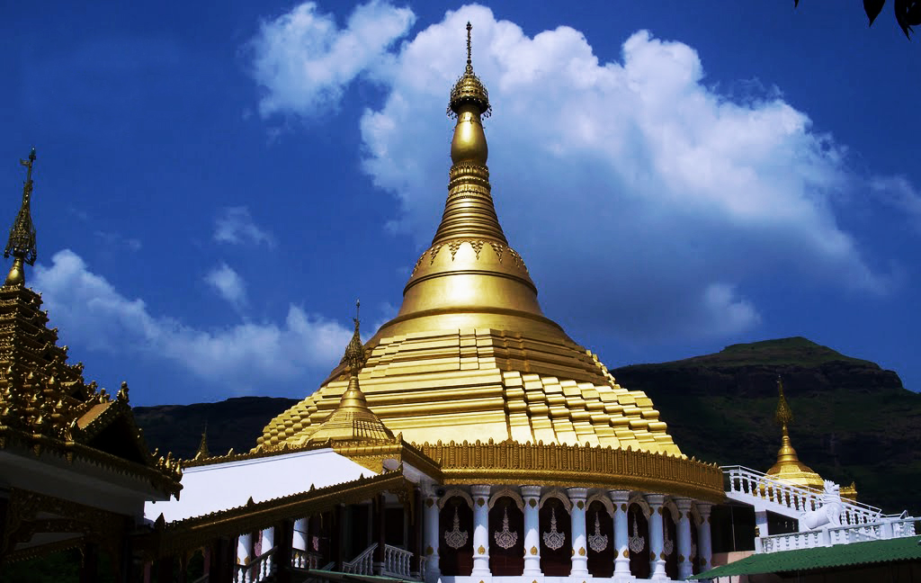 Vipassana_International_Academy_Igatpuri