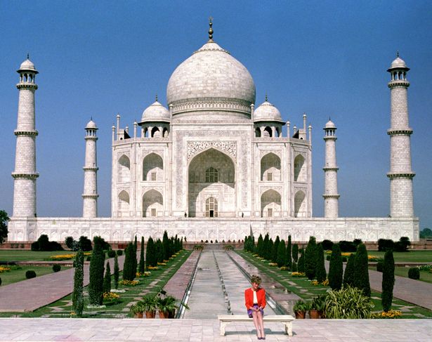 Princess Diana at Taj Mahal