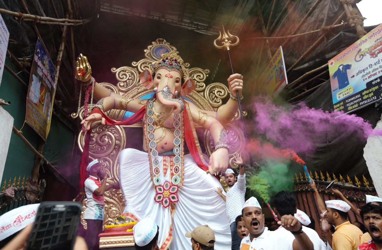 Ganesh Chaturthi Mumbai Vile Parle cha raja